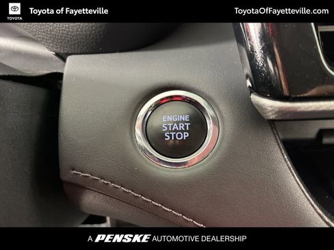 Used 2023 Toyota Highlander Platinum image 37