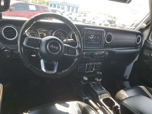 Used 2020 Jeep Wrangler Unlimited Sahara AWD/4WD image 10