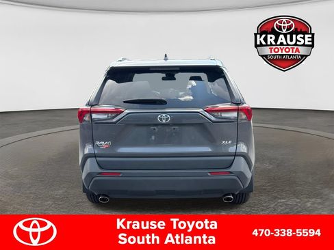 Used 2024 Toyota RAV4 XLE w/ Convenience Package FWD image 7