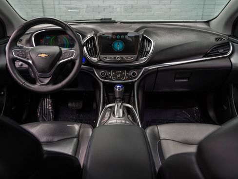 Used 2018 Chevrolet Volt Premier w/ Driver Confidence Package FWD image 14