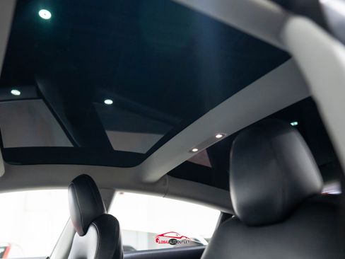 Used 2019 Tesla Model 3 Standard Range Plus image 34