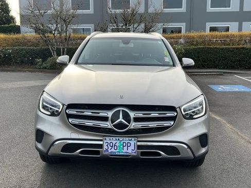 Used 2020 Mercedes-Benz GLC 300 image 2