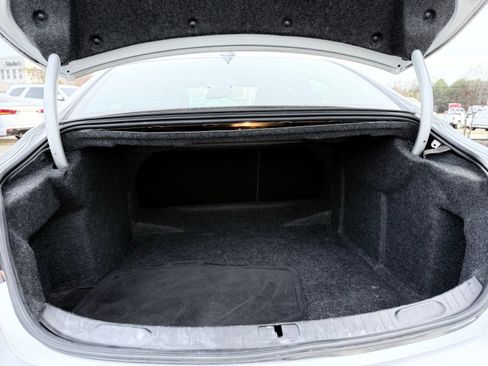 Used 2016 Chevrolet Impala LTZ FWD image 34
