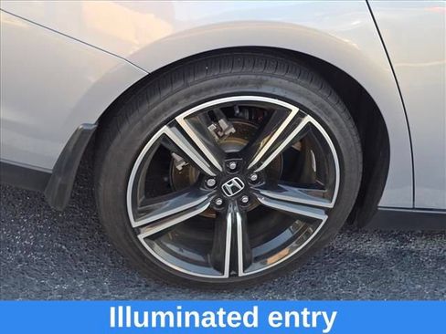 Used 2025 Honda Accord Sport image 15