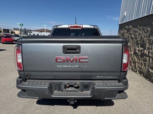 Used 2021 GMC Canyon Denali image 6