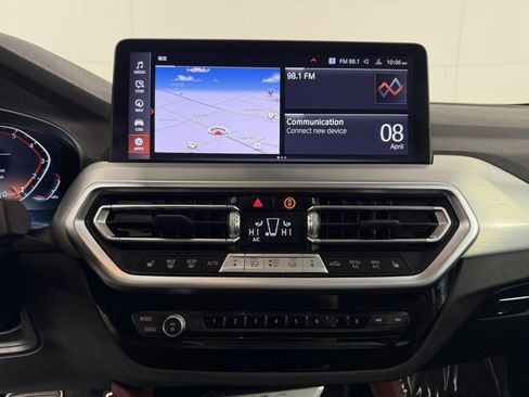 Used 2025 BMW X4 xDrive30i image 20