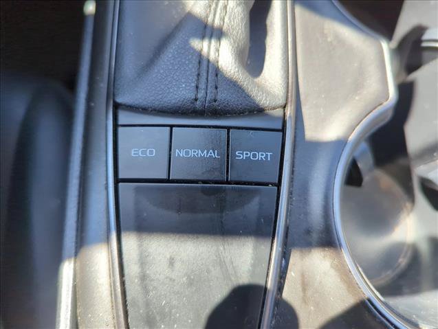 Used 2023 Toyota Camry SE FWD image 23