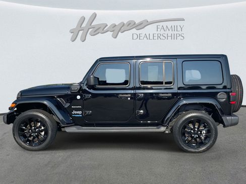 Used 2021 Jeep Wrangler Unlimited Sahara w/ Cold Weather Group image 35