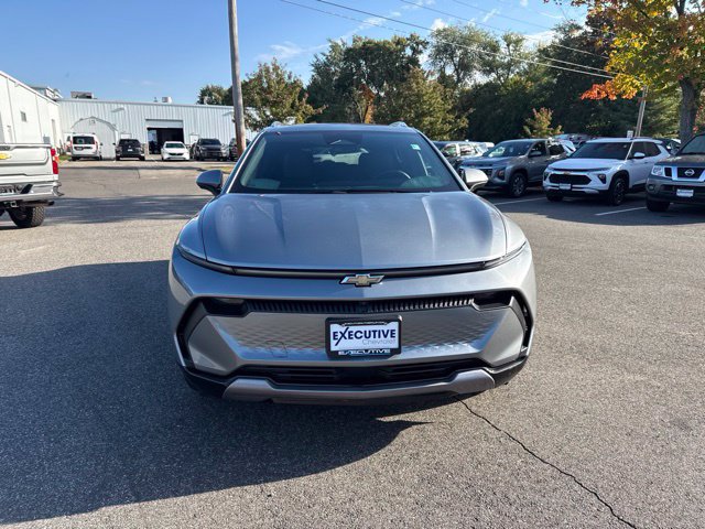 Used 2024 Chevrolet Equinox EV LT AWD/4WD image 3