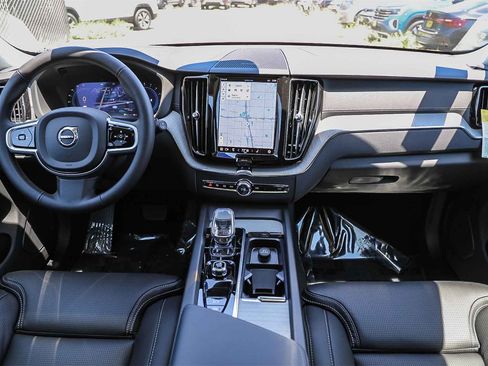 New 2025 Volvo XC60 B5 Ultra w/ Protection Package Premier image 13
