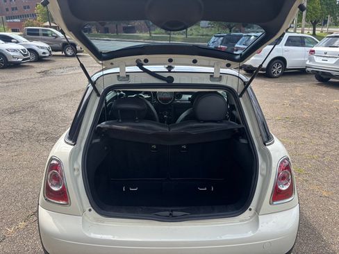 Used 2011 MINI Cooper Hardtop FWD image 11