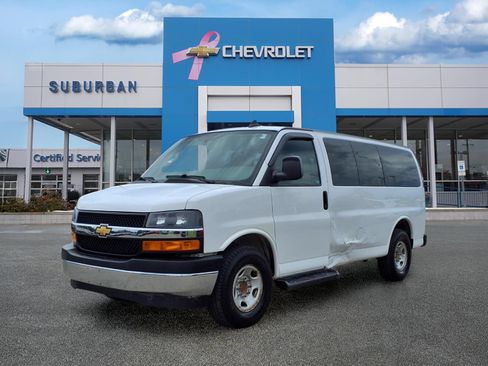 Used 2017 Chevrolet Express 3500 LT w/ LT Preferred Equipment Group RWD image 1