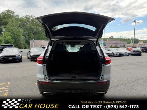 Used 2019 Buick Enclave Essence AWD/4WD image 20