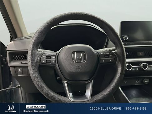 Used 2025 Honda CR-V LX image 12