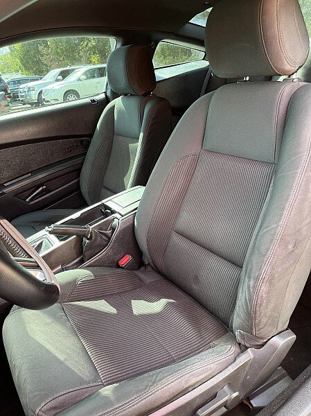 Used 2014 Ford Mustang Coupe RWD image 12