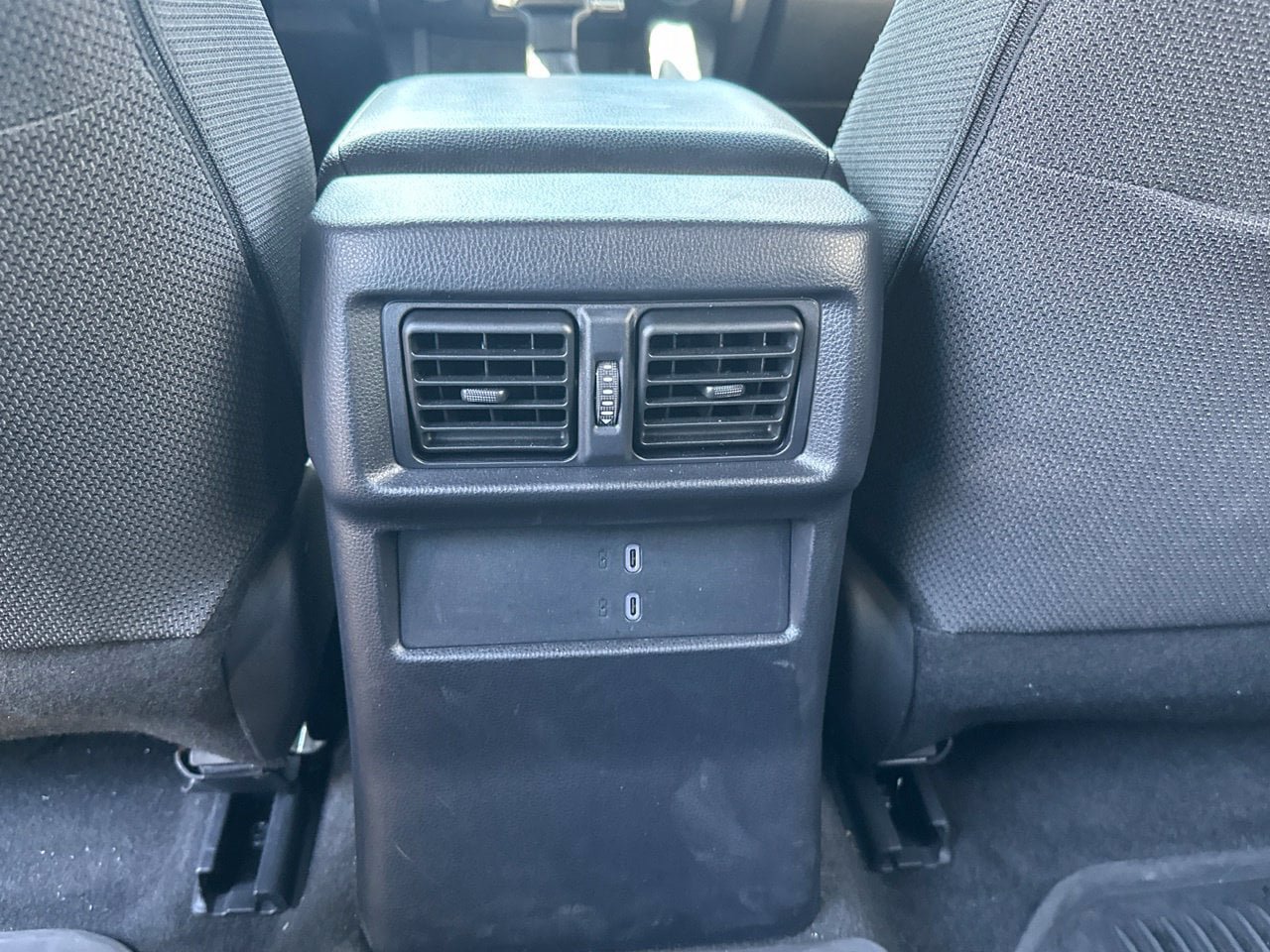 Used 2025 Toyota 4Runner SR5 AWD/4WD image 24