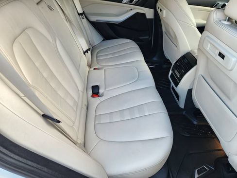 Used 2019 BMW X5 xDrive40i w/ Premium Package 2 AWD/4WD image 31
