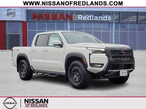 New 2025 Nissan Frontier PRO-4X w/ Pro Premium Package image 1