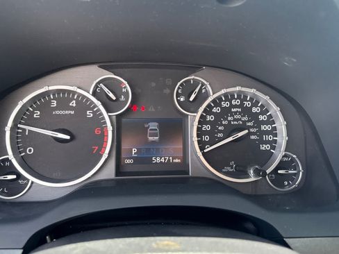 Used 2014 Toyota Tundra SR5 w/ SR5 Upgrade Package RWD image 23