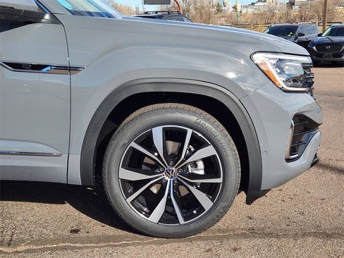 New 2026 Volkswagen Atlas SEL Premium R-Line image 28