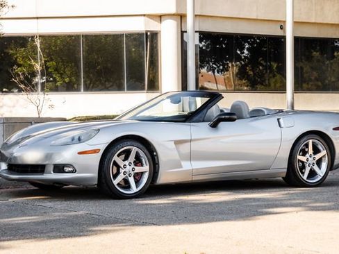 Used 2006 Chevrolet Corvette Convertible w/ Preferred Equipment Group image 58
