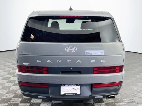 Used 2024 Hyundai Santa Fe SE FWD image 7