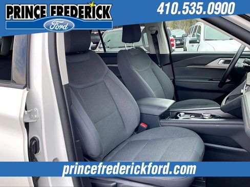 Used 2025 Ford Explorer Active image 7