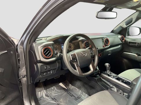 Used 2023 Toyota Tacoma TRD Sport w/ Advanced Technology Package AWD/4WD image 9