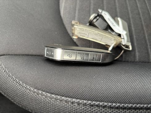 Used 2025 Kia K5 LXS FWD image 21