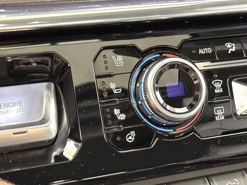 Used 2025 GMC Sierra 1500 Denali image 19