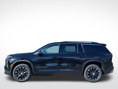New 2026 Chevrolet Traverse LT w/ Sun and Wheel Package FWD image 7