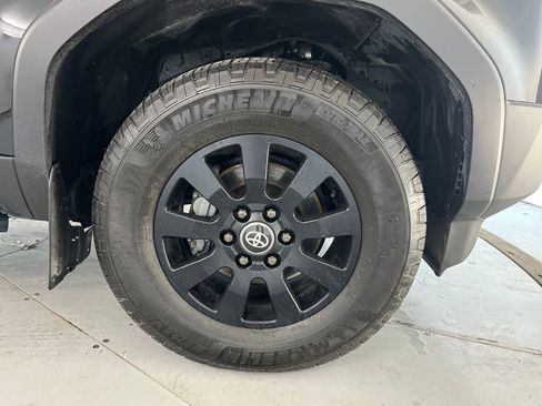 Used 2024 Toyota Land Cruiser image 17