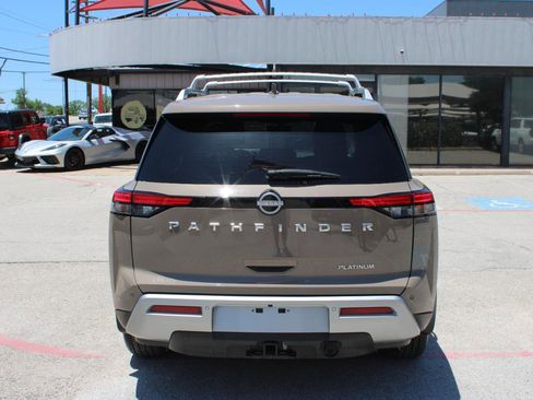Used 2024 Nissan Pathfinder Platinum w/ Cargo Package FWD image 5