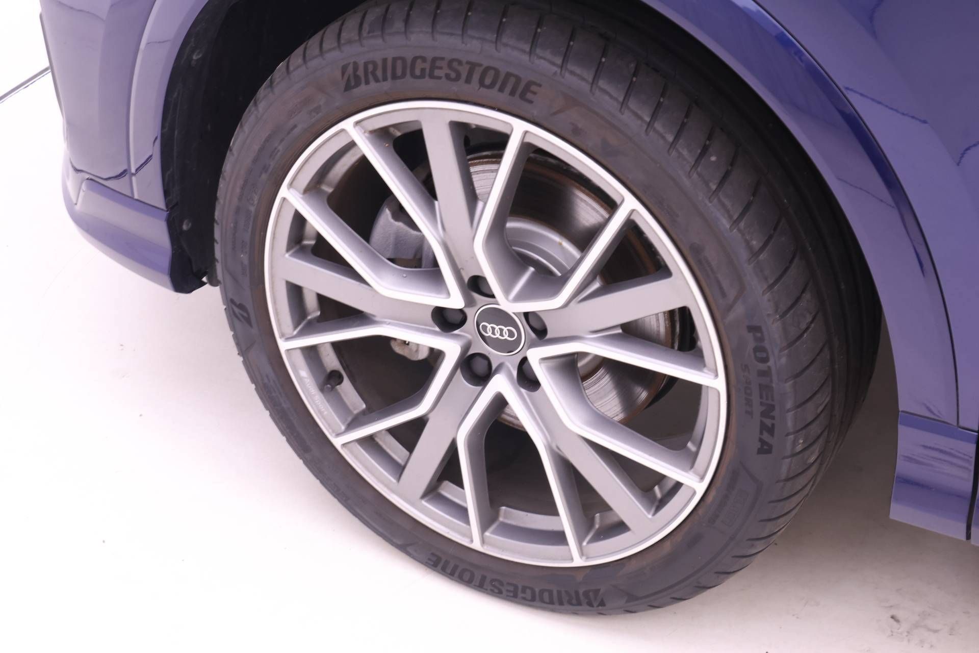 Certified 2025 Audi Q3 2.0T Premium Plus w/ Premium Plus Package AWD/4WD image 21