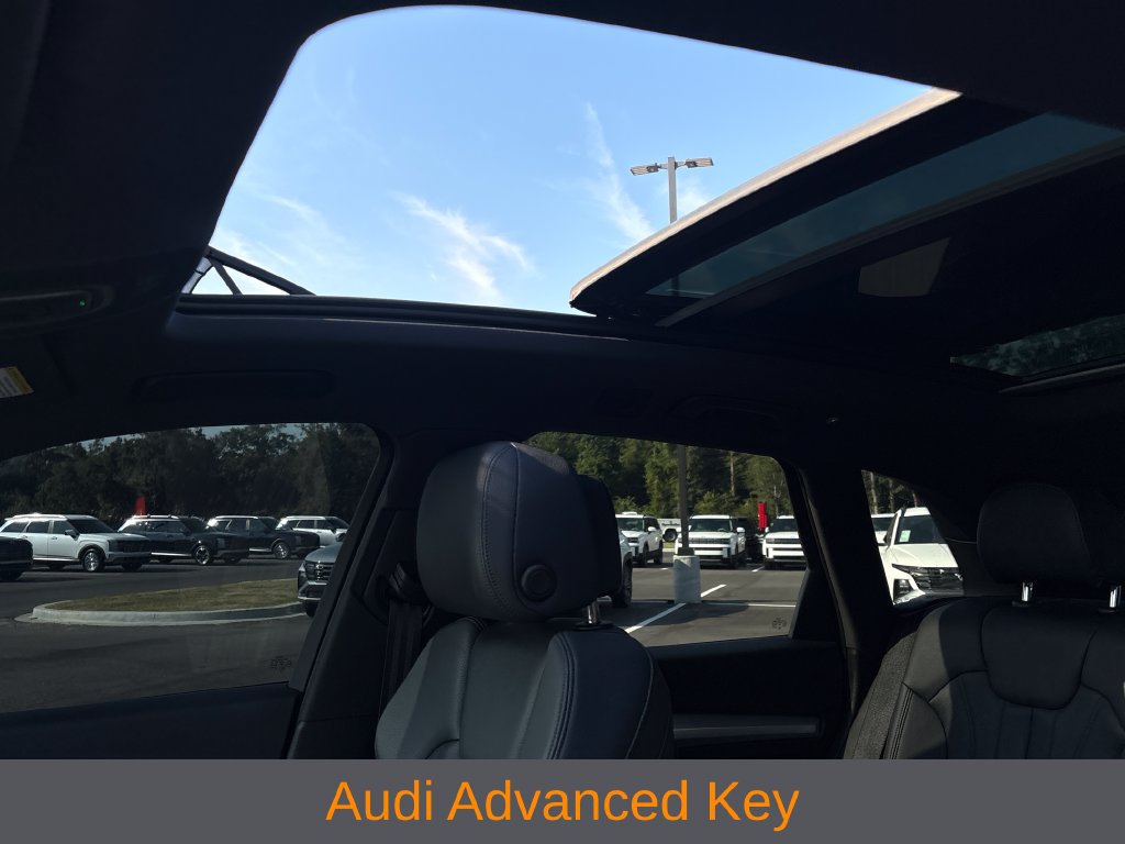 Used 2020 Audi Q5 2.0T Premium w/ Titanium Sport Package AWD/4WD image 7