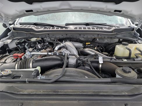 Used 2024 Ford F250 Platinum w/ FX4 Off-Road Package AWD/4WD image 34