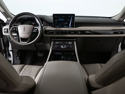 Used 2022 Lincoln Aviator Reserve w/ Equipment Group 201A image 17