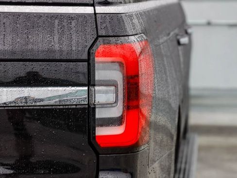 Used 2024 Ford Expedition Max Limited image 10