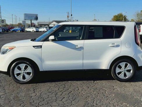 Used 2015 Kia Soul Base image 5