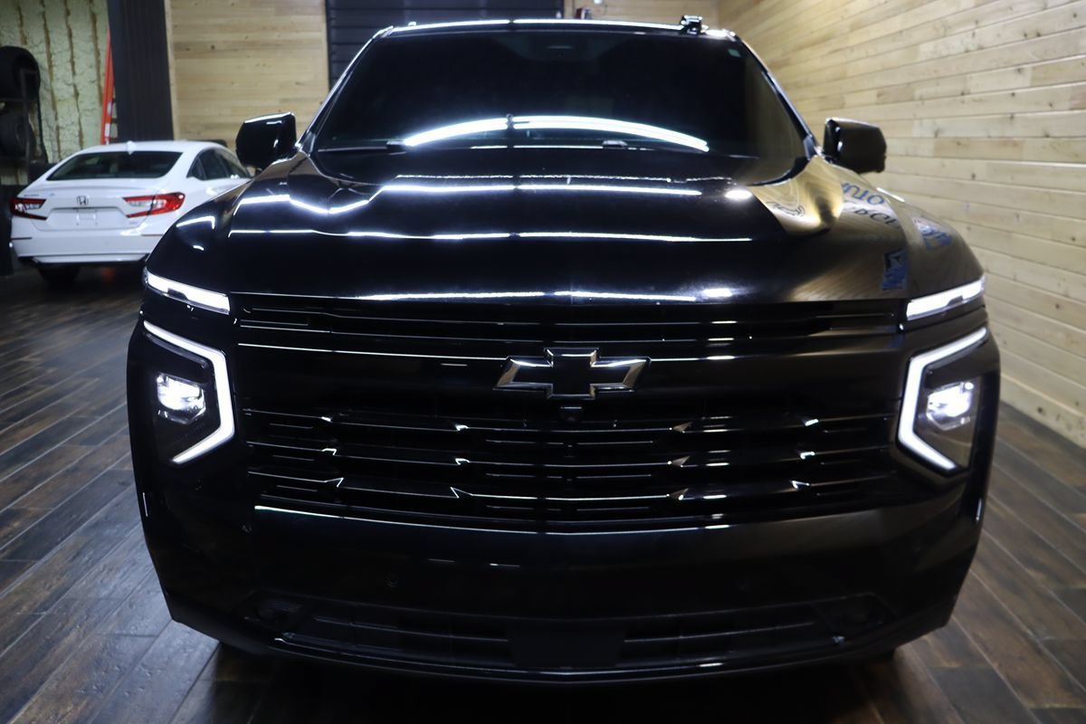 Used 2026 Chevrolet Suburban RST RWD image 7