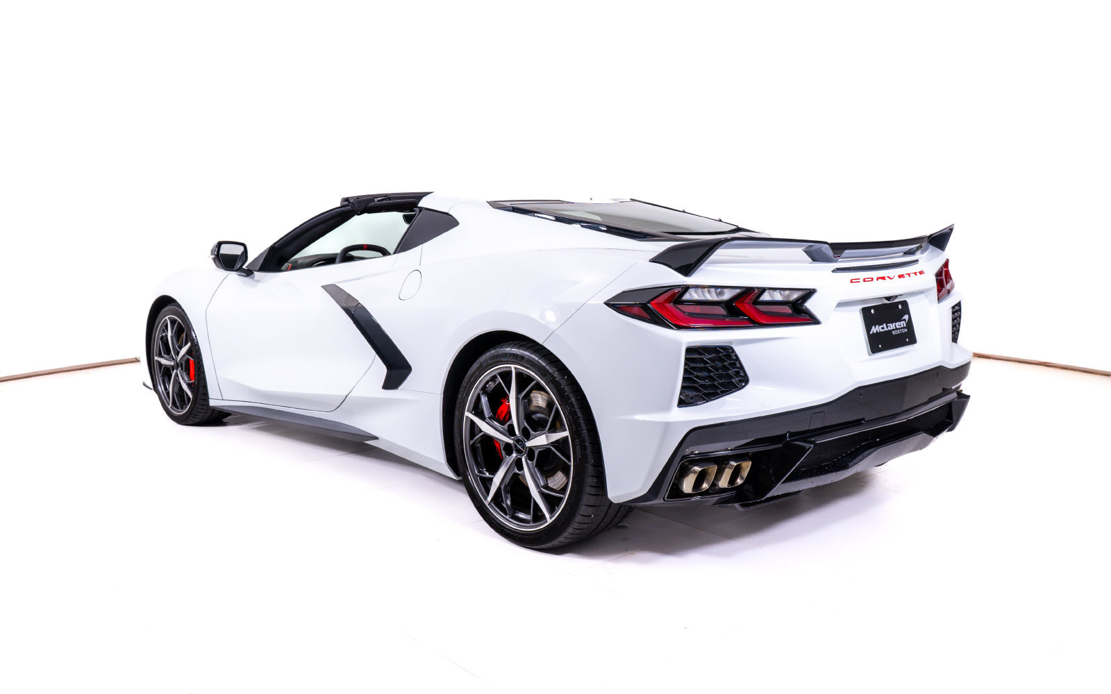Used 2022 Chevrolet Corvette Stingray Premium Cpe w/ Z51 Performance Package RWD image 4