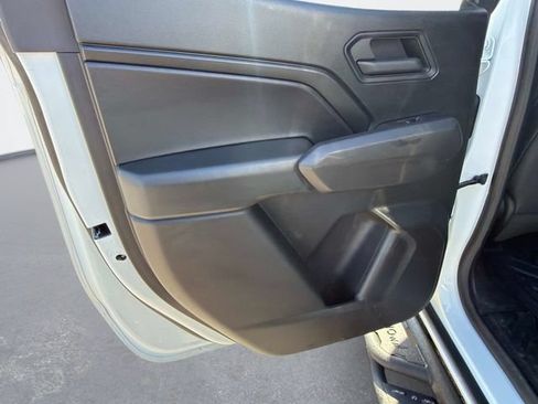Used 2024 Chevrolet Colorado Trail Boss w/ Advanced Trailering Package AWD/4WD image 13
