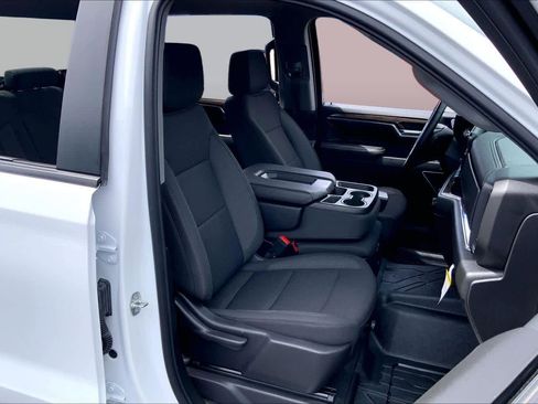 Used 2024 Chevrolet Silverado 1500 RST w/ Rally Edition RWD image 9