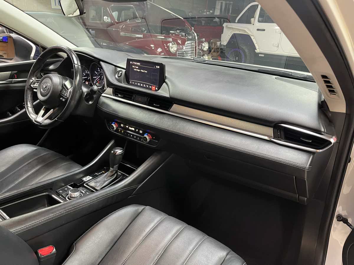 Used 2018 MAZDA MAZDA6 Touring FWD image 9