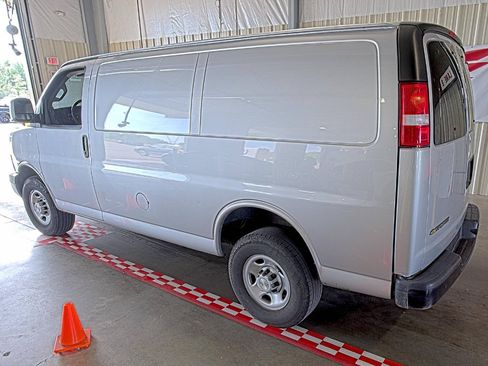 Used 2024 Chevrolet Express 2500 w/ Driver Convenience Package RWD image 2