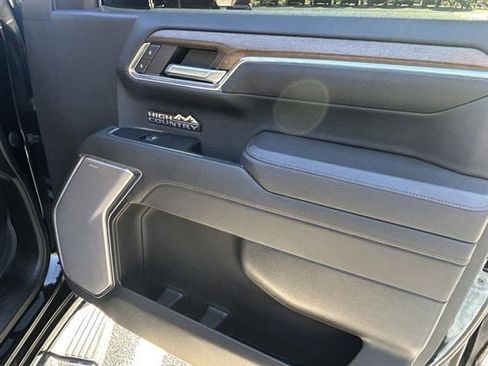 Used 2023 Chevrolet Silverado 1500 High Country w/ Technology Package image 25