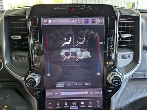 Used 2025 RAM 2500 Big Horn AWD/4WD image 24