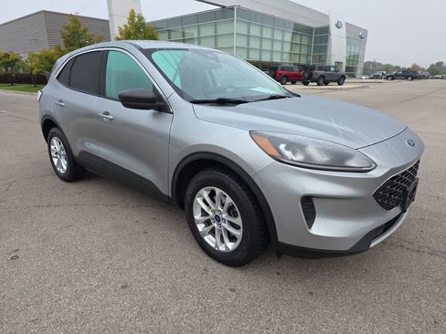 Used 2022 Ford Escape SE w/ Convenience Package image 9