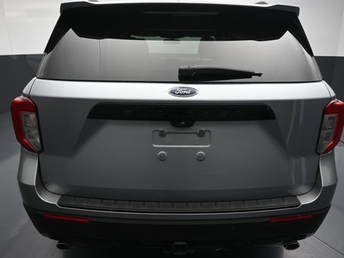 Used 2023 Ford Explorer ST-Line w/ Class IV Trailer Tow Package image 11