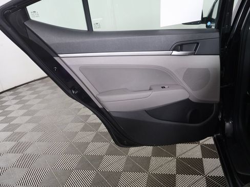 Used 2019 Hyundai Elantra SEL FWD image 21